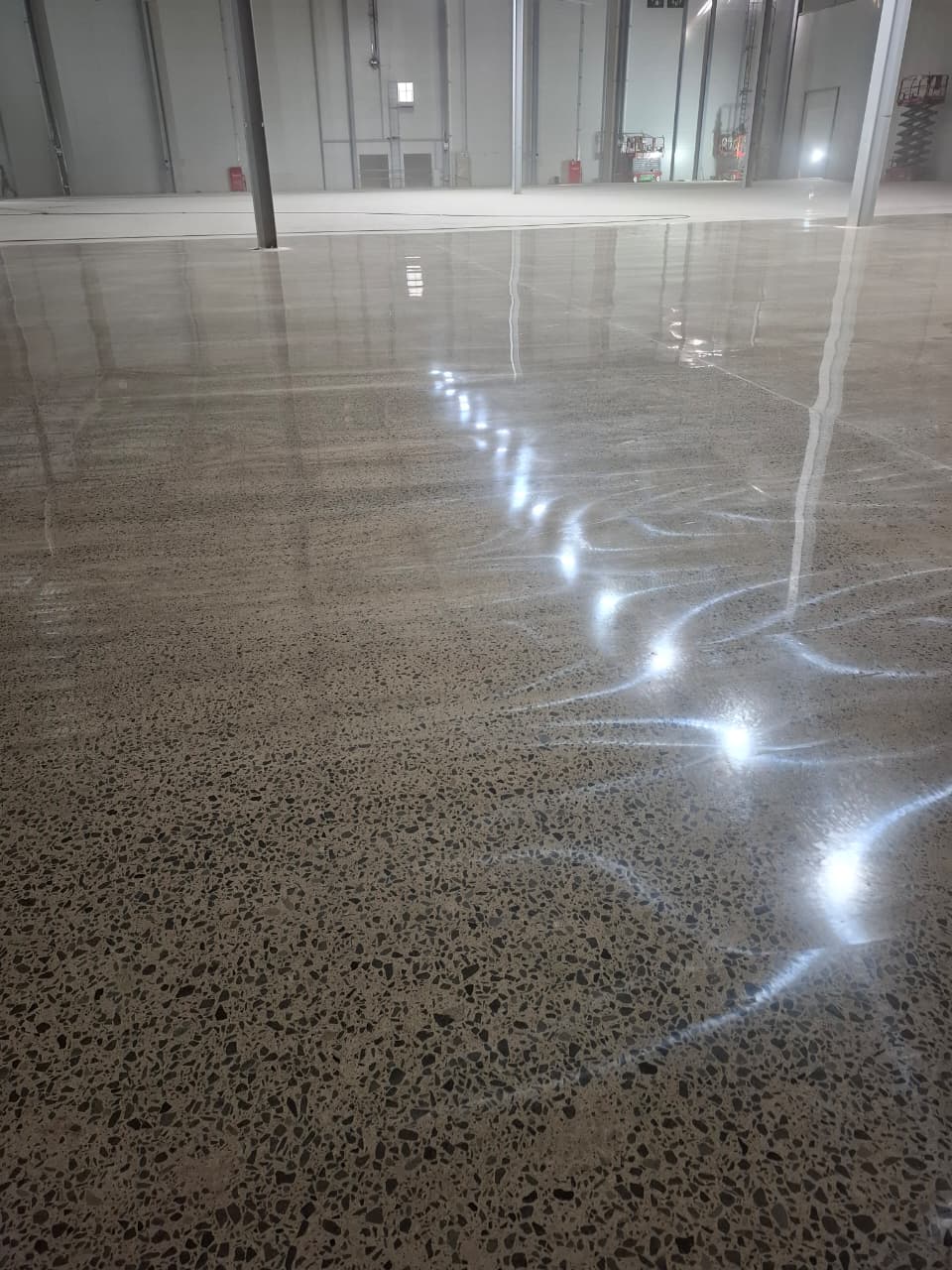 Gedung Komersial Concrete Polishing